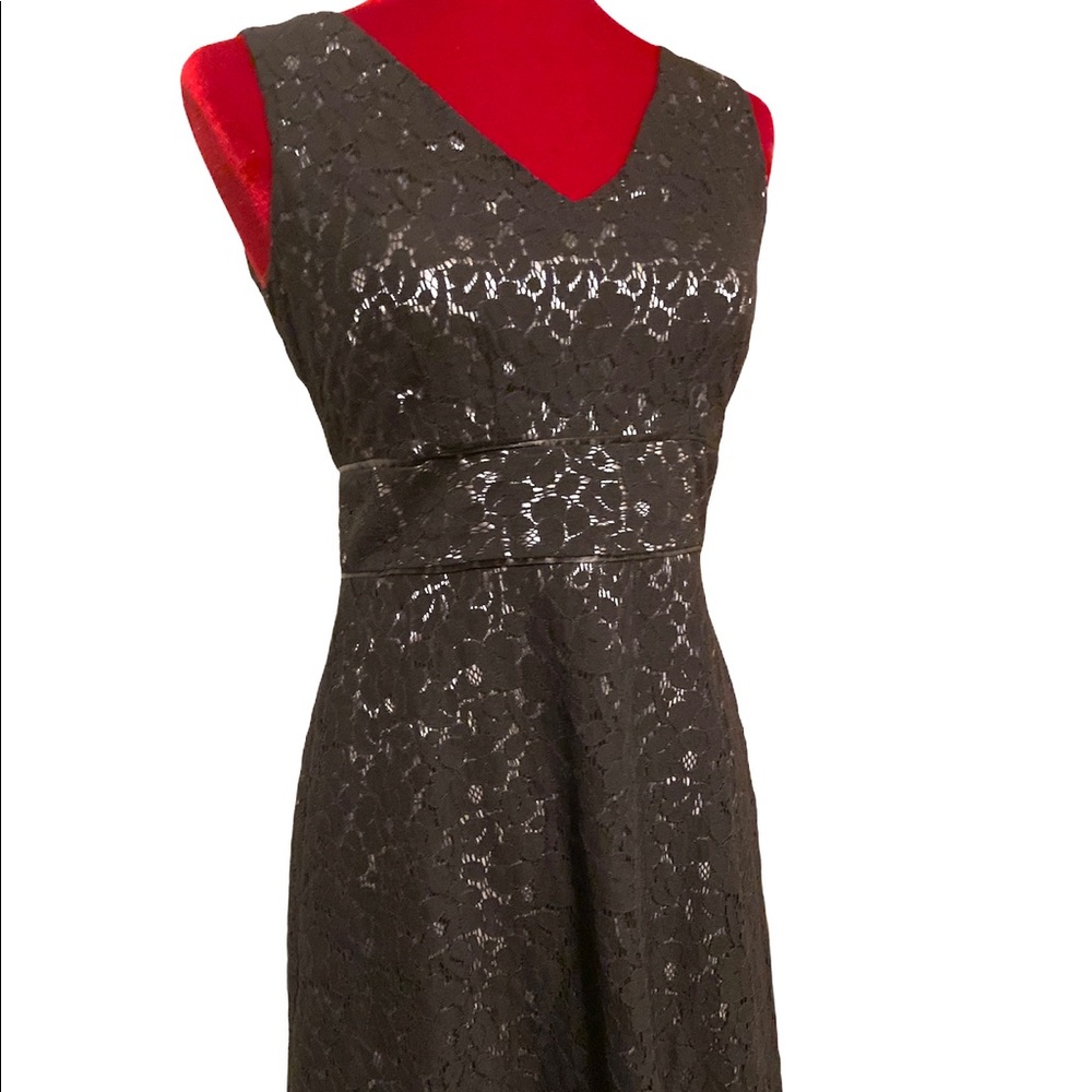Ann Taylor LOFT Black Lace Dress Size 2 Pe…
